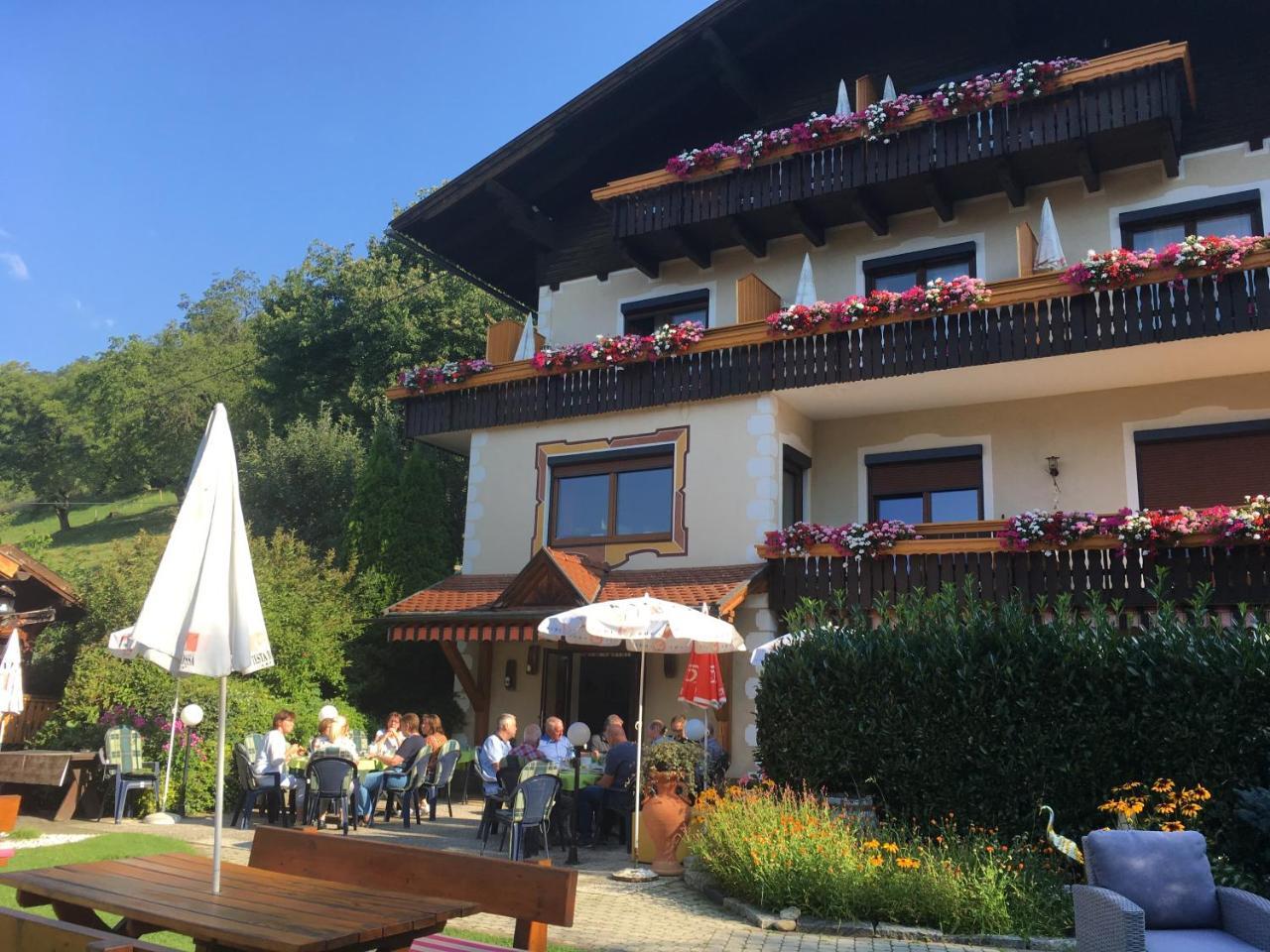 B&B Pension Karlsdorfer Hof Seeboden Dış mekan fotoğraf